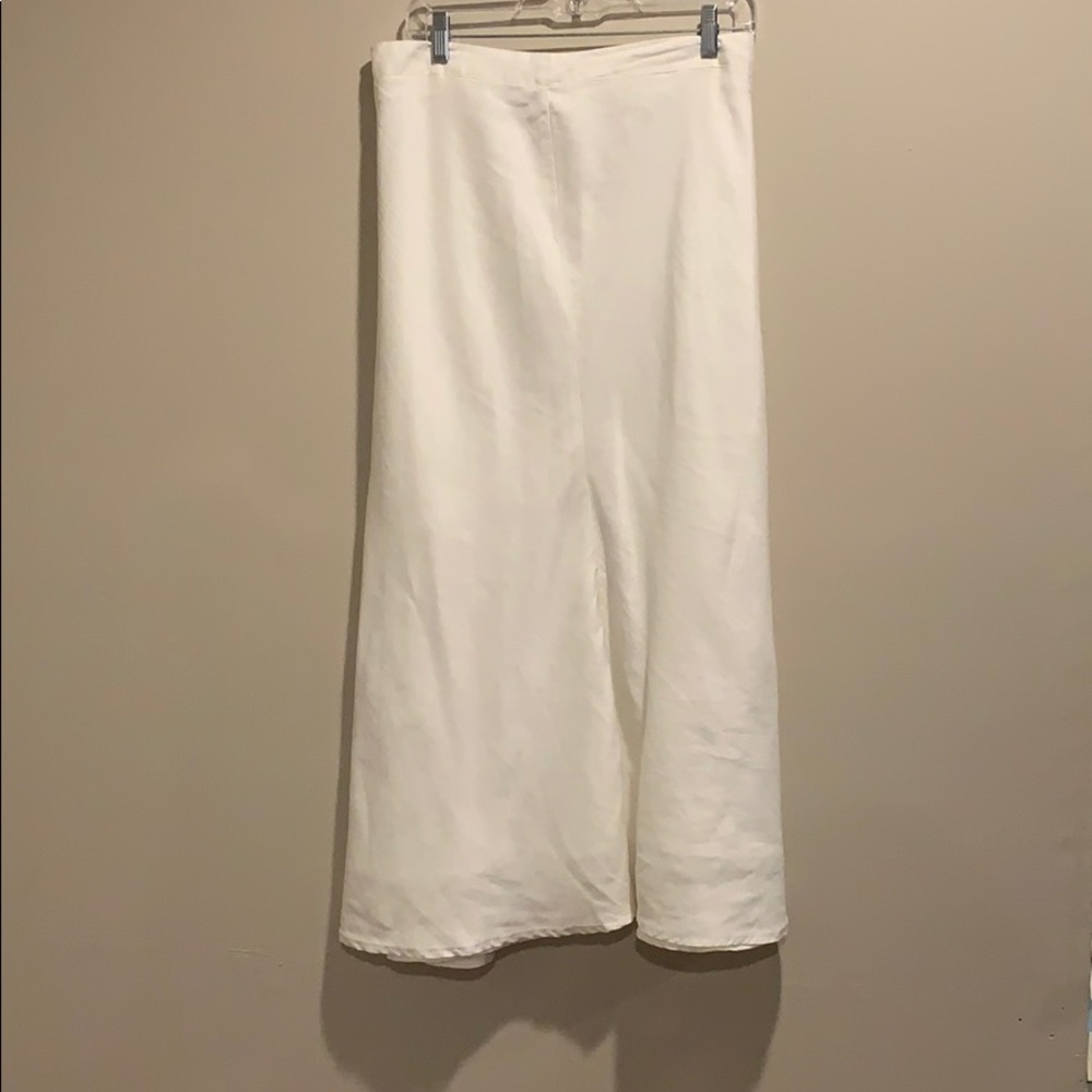 (PRE-LOVED) LINO USA CURVE SKIRT💖